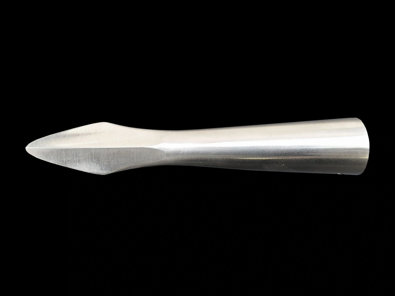 Ming Compact Piercing Spear — Realizzato da LK Chen